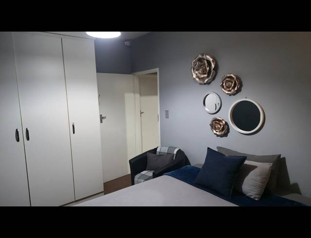 2 BEDROOM TOWNHOUSE FOR SALE IN SONNEVELD